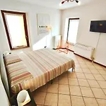 Old Town With Terrace - Live Apartment Peschiera del Garda