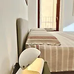 Apartment Old Town With Terrace - Live *