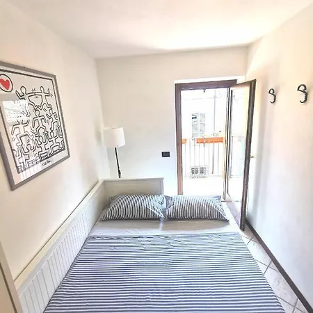 Old Town With Terrace - Live * Πεσκιέρα ντελ Γκάρντα